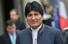 Evo Morales curó sus dolencias bebiendo su propia orina Evo Morales curó sus dolencias bebiendo su propia orina