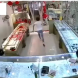 El vídeo de los ladrones más torpes del mundo